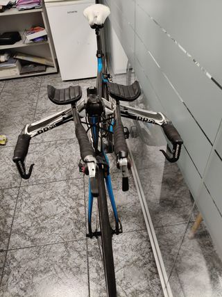 BICICLETA TRIATLON BH AERO RC