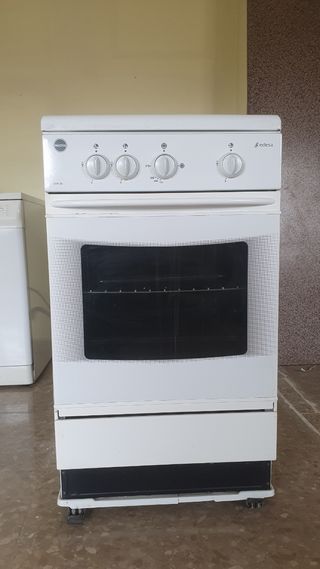 Cocina y horno Edesa gas Natural