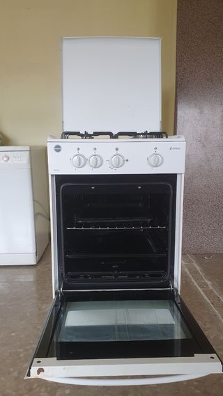 Cocina y horno Edesa gas Natural