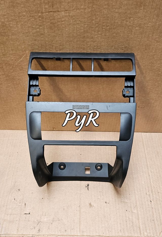 Embellecedor consola Leon Cupra 1m