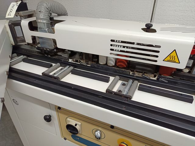 Chapeadora de cantos MiniMax