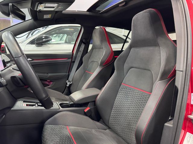 Volkswagen Golf 2021