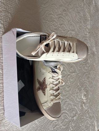 Zapatillas estrella dorada sin estrenar