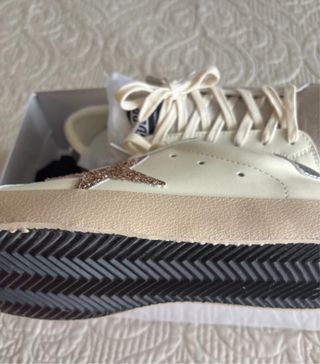 Zapatillas estrella dorada sin estrenar