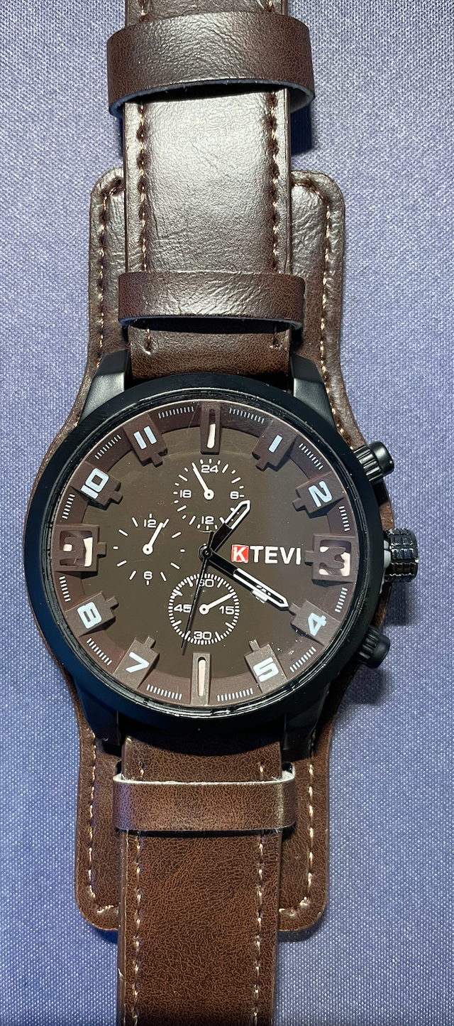 Reloj con pulsera de Cuero