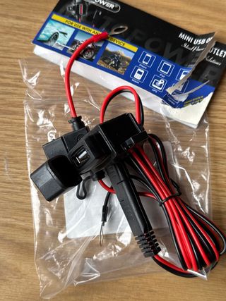Cargador Moto USB Universal