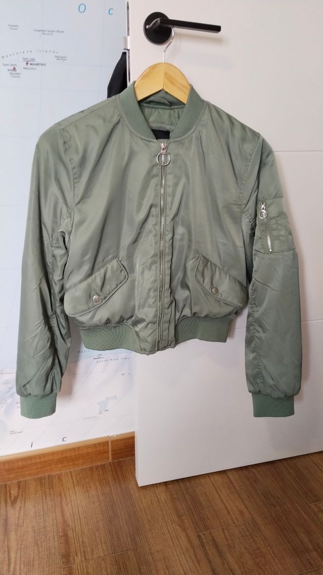Cazadora chica TS bomber pullbear 
