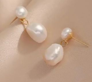 PENDIENTES DE 4 PERLAS BARROCAS 