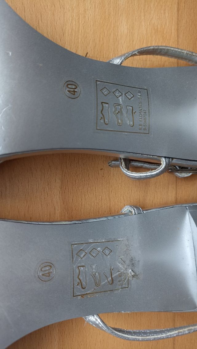 Sandalias de tacón comodísimas núm 40