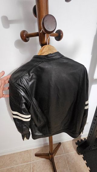 Chaqueta moto cuero