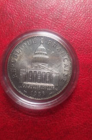 MONEDAS Y BILLETES