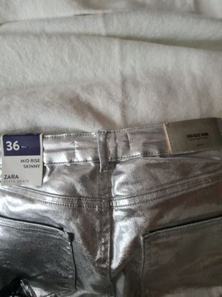 Pantalón plata ZARA