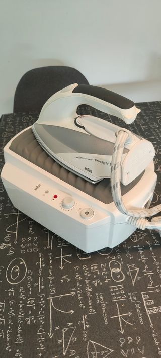 Plancha Braun centro vaporizador 