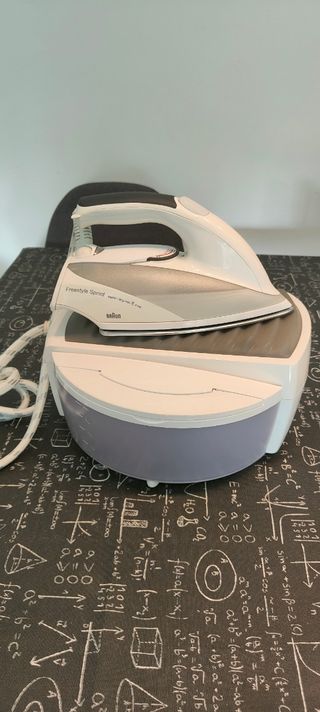 Plancha Braun centro vaporizador 