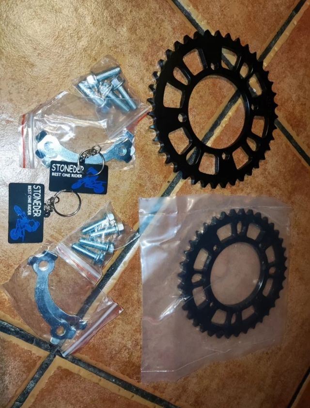 Piñón trasero de cadena