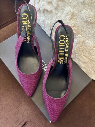 Zapatos Versace fondo scarlett original 