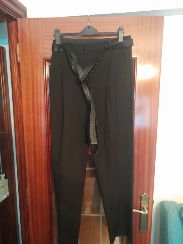 Pantalon moda cinturon polipiel hombre