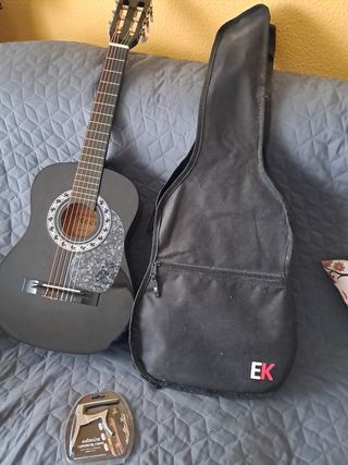 GUITARRA ESPAÑOLA NEGRA