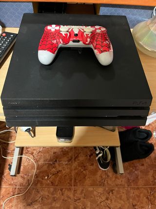 Play station 4 pro 1 tb
