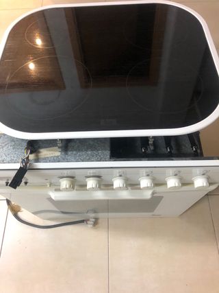 HORNO Y VITROCERAMICA TEKA