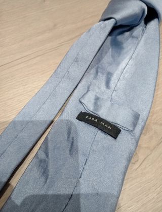 Corbata azul grisácea Zara