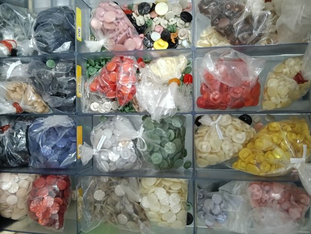 Intero set di bottoni misti