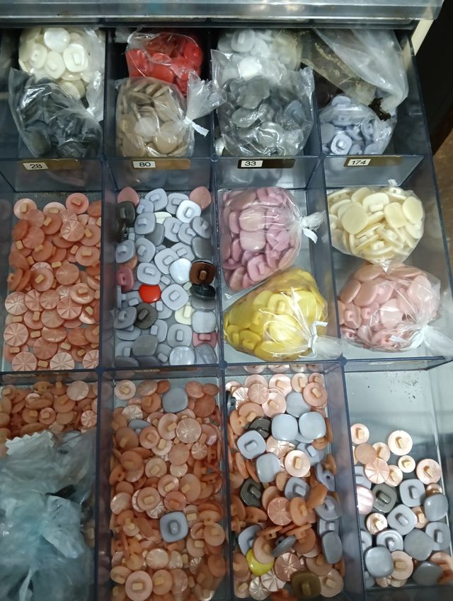 Intero set di bottoni misti