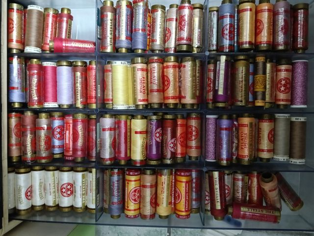 Rotolini filo da cucito