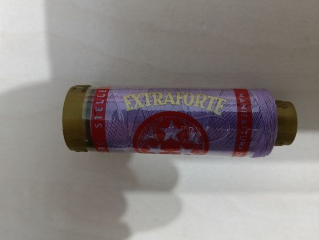 Rotolini filo da cucito