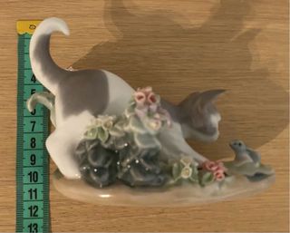 Figura porcelana gato y rana Lladró