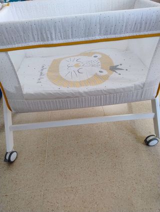Mini cuna bebe.