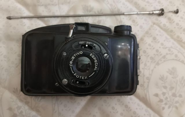 Cámara de baquelita MION 1936