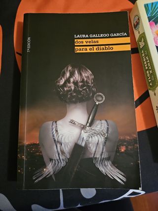 Dos velas para el diablo / Two Candles for the Devil (Spanish Edition)