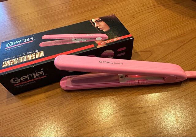 Mini piastra per capelli da viaggio