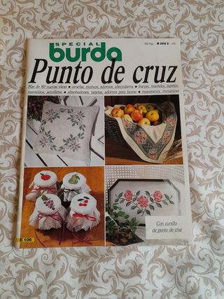 Lote de revistas de punto de cruz.