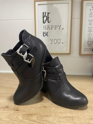 Botines negros