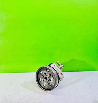 Bomba Direccion Audi A4 8E 2.0TDI BLB