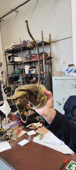 Lampara caballo bronce