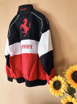 Chaqueta vintage Ferrari talla L