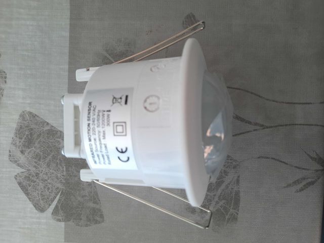 Detector movimiento infrarrojo