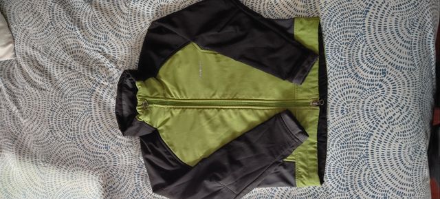 Cortavientos con forro polar Trango