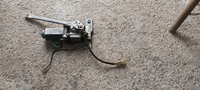 Motor limpia trasero ...