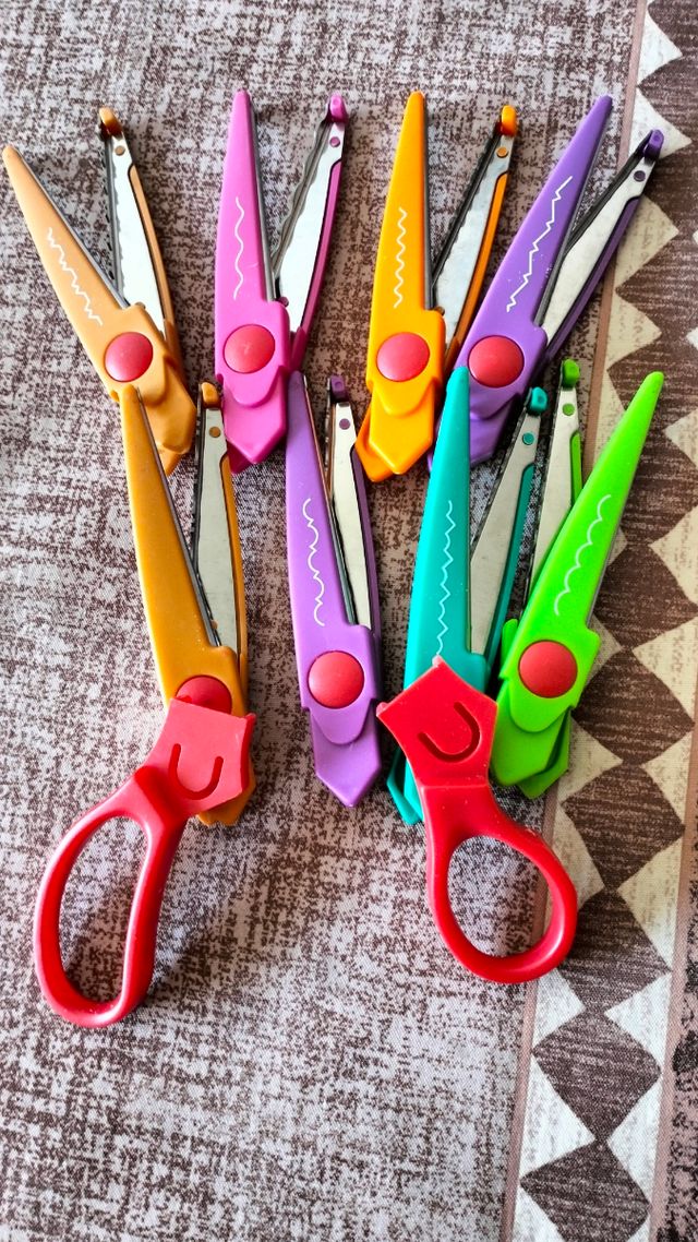 Tijeras niños manualidades