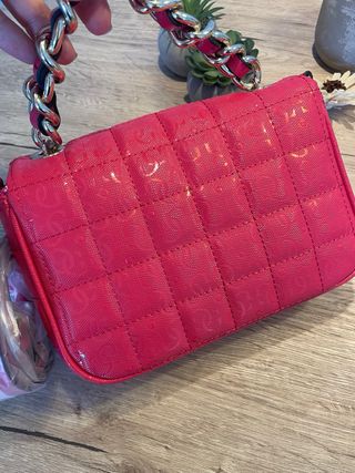 Bolsito Guess nuevo