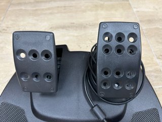 Logitech Momo Racing