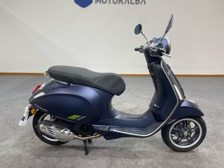VESPA PRIMAVERA 125 
