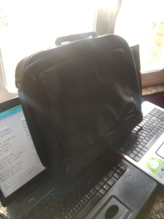 2 PORTÁTILES Y UN MALETÍN DE VIAJE
