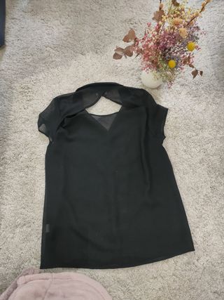 Blusa transparente negra