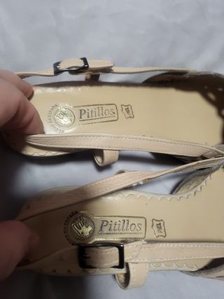 Sandalias beige Pitillos