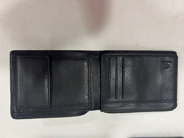Cartera negra hombre Calvin Klein nueva y regalo